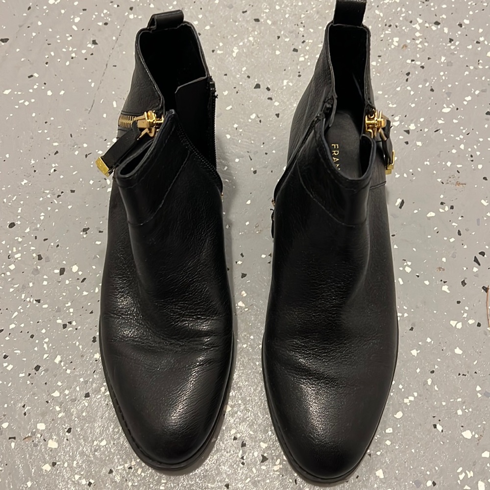 Woman's black leather ankle boots size 8